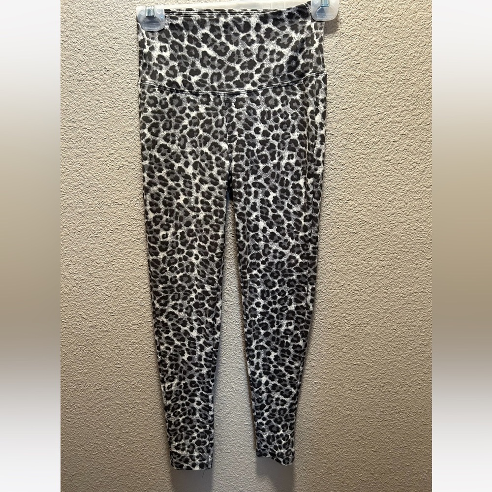 Cheetah print leggings